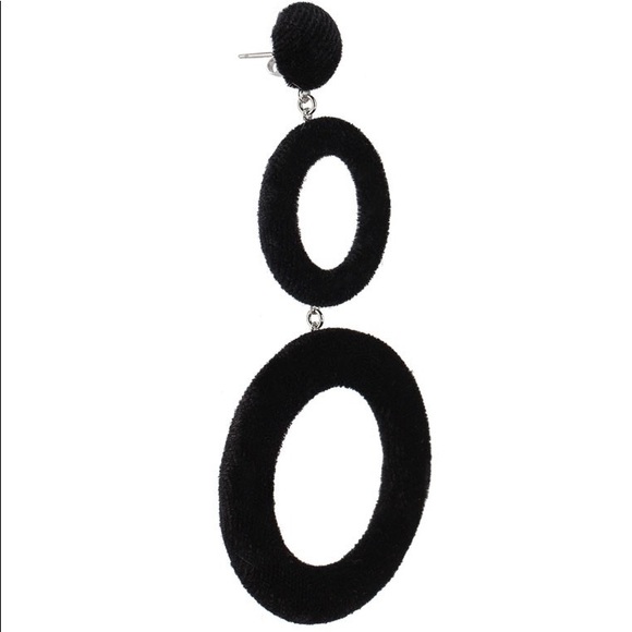 Pieces Velvet Drop Black Karma Earrings - Picture 4 of 5